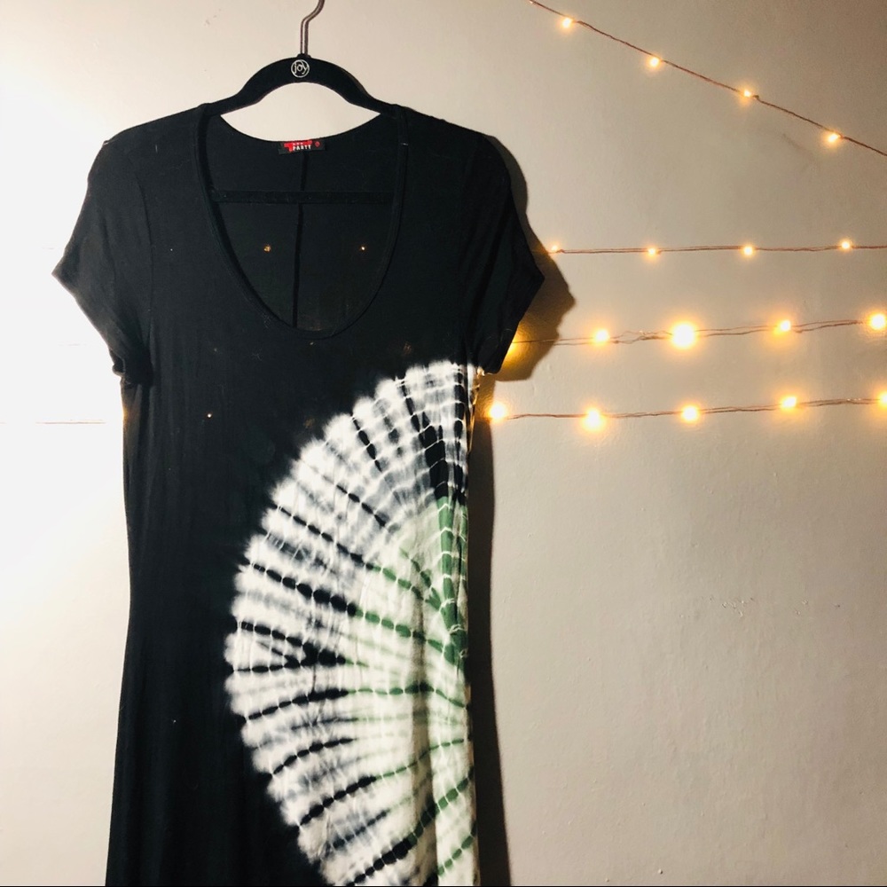 Show-stopping boutique body-hugging tie dye dress